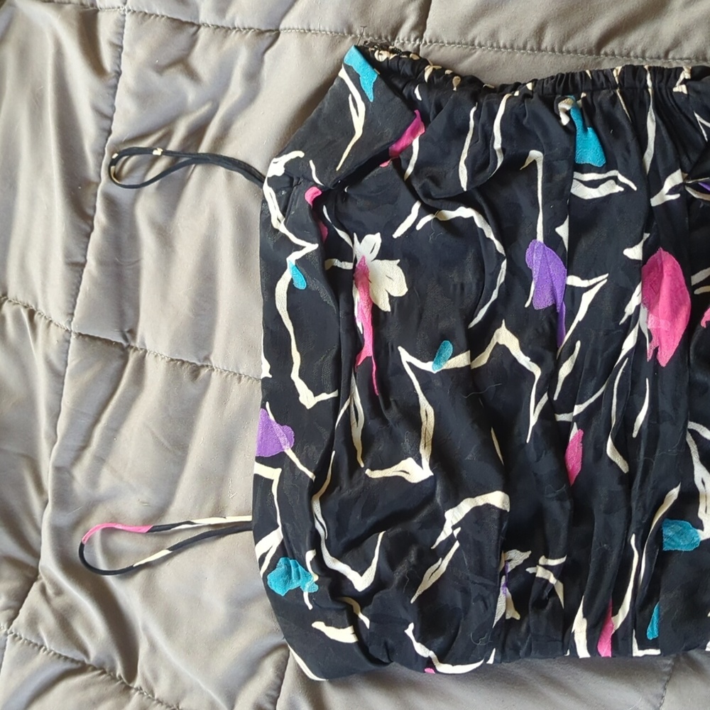Hawaiian inspired short dress - Picture 2 of 10